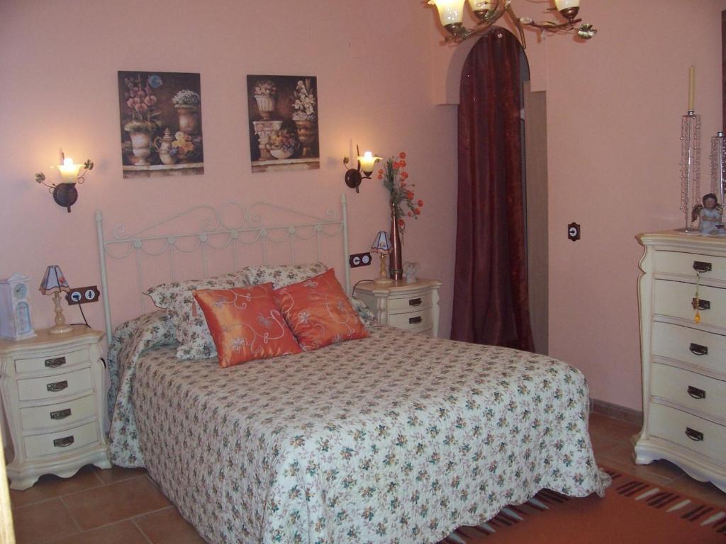 Laurel De La Reina Bed & Breakfast - Boutique La Zubia  Zimmer foto